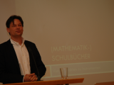 Keynote Prof. Dr. Sebastian Rezat(Mathematik-)Schulbücher – Von Artefakten zum Instrumenten